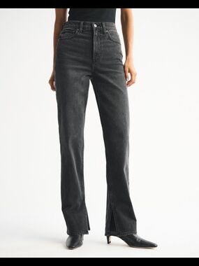 Abercrombie & Fitch High-Rise 90s Jeans in Washed Black